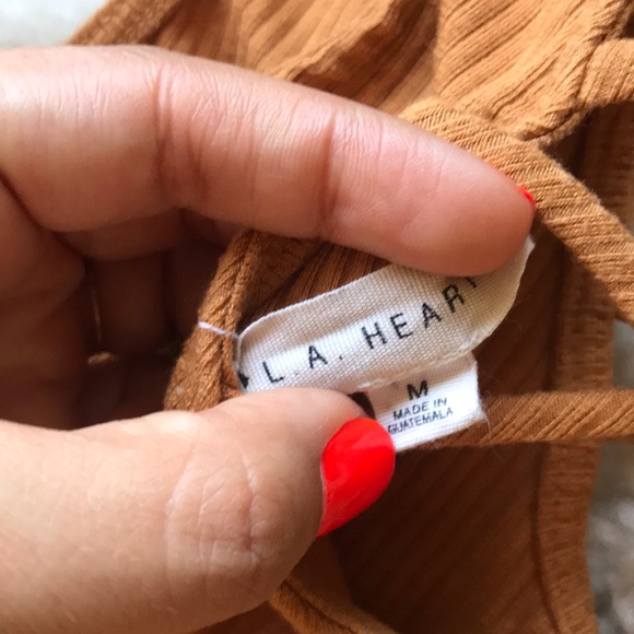 LA HEARTS criss crossed ribbed tank - Picture 3 of 3